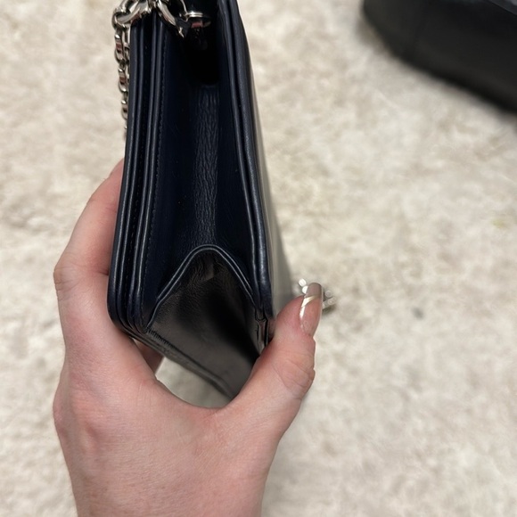 🖤Salvatore Ferragamo Gancini Clip Black Leather Clutch with Chain Strap - Picture 8 of 8